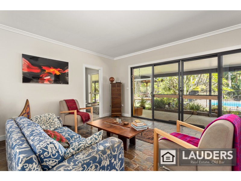 42 Jobsons Lane, Mitchells Island NSW 2430