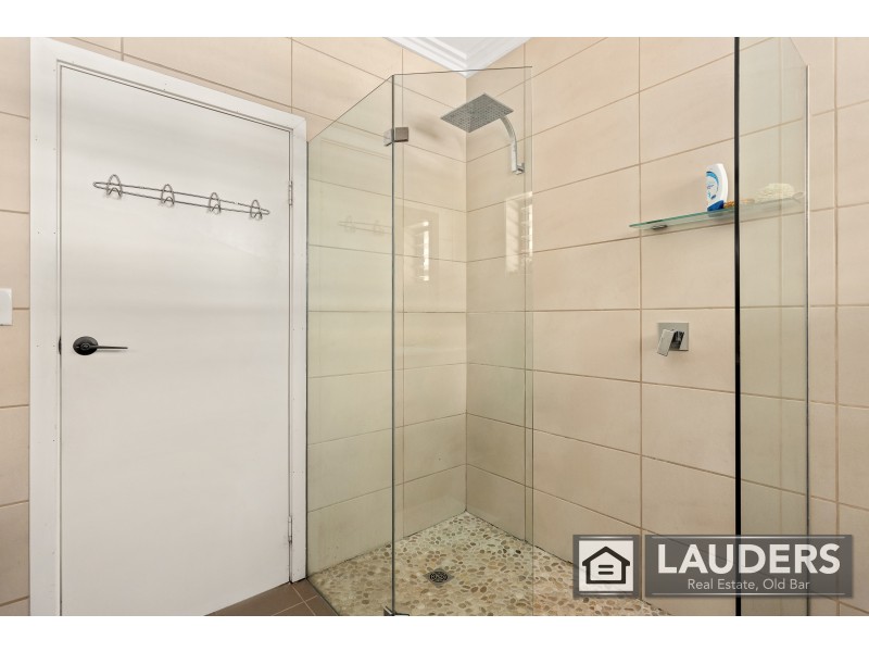 42 Jobsons Lane, Mitchells Island NSW 2430