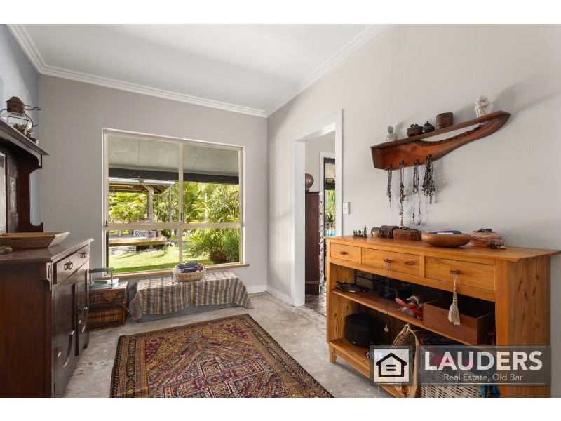 42 Jobsons Lane, Mitchells Island NSW 2430