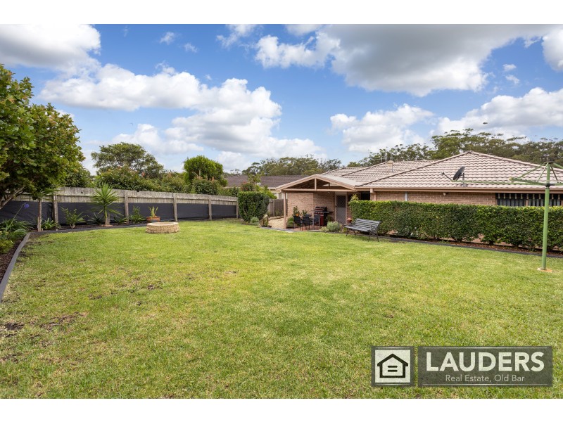 115 Waterman Street, Old Bar NSW 2430