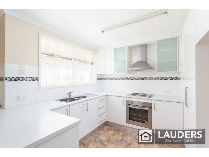 6 Suni Drive, Old Bar NSW 2430