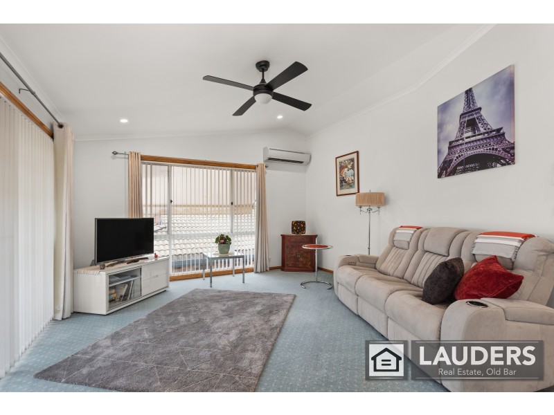 44 Molong Road, Old Bar NSW 2430