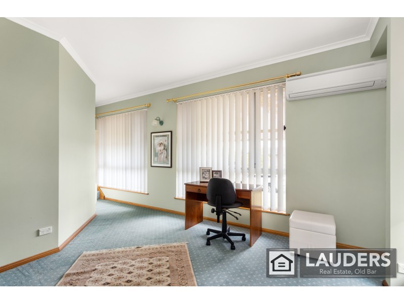 44 Molong Road, Old Bar NSW 2430
