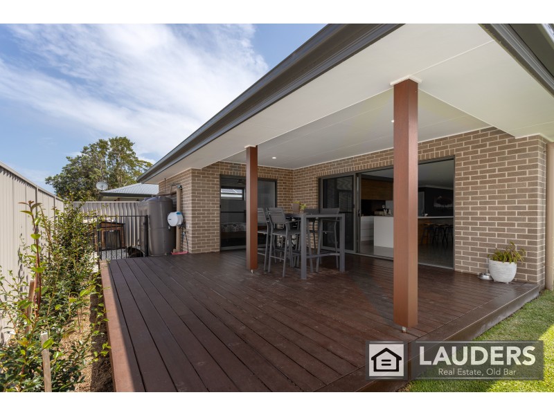21 Bunyan Avenue, Old Bar NSW 2430