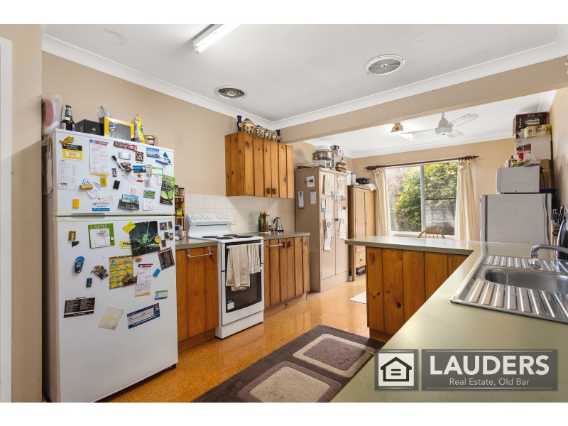 51 Richardson Street, Old Bar NSW 2430