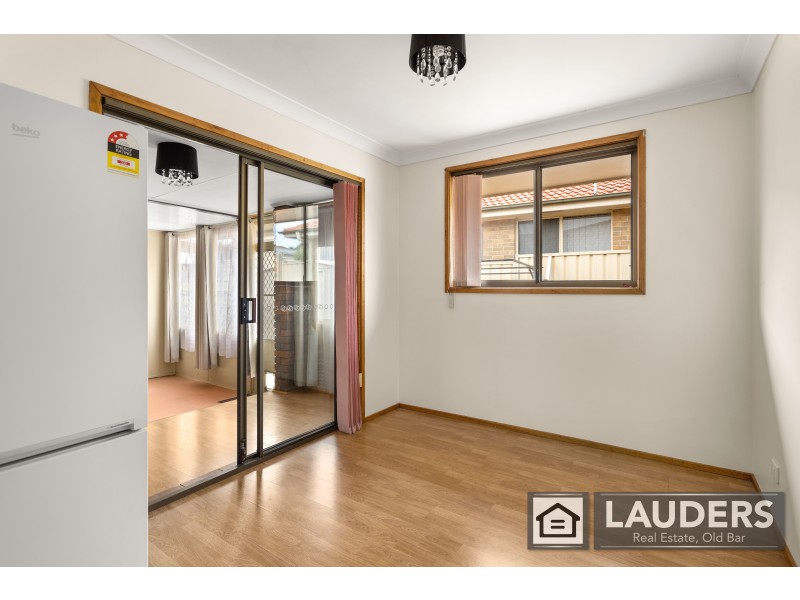 2/2 Kestrel Avenue, Old Bar NSW 2430