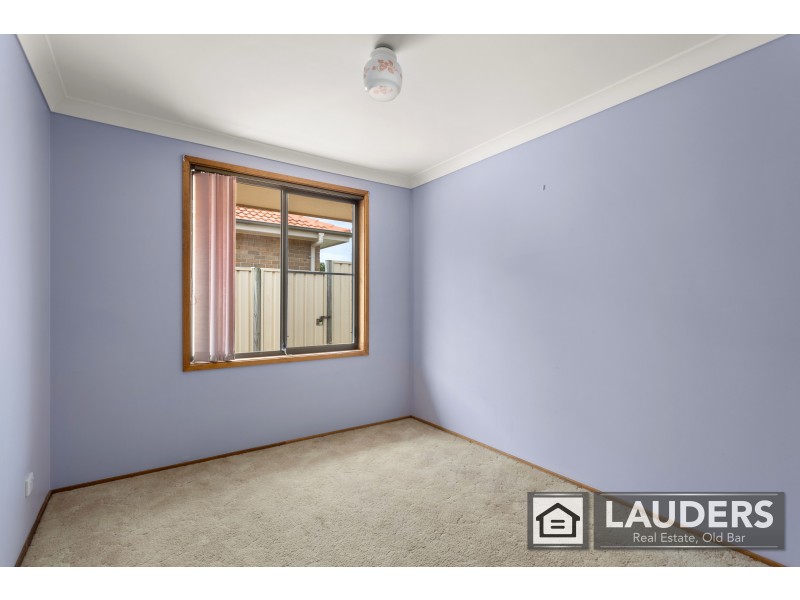 2/2 Kestrel Avenue, Old Bar NSW 2430