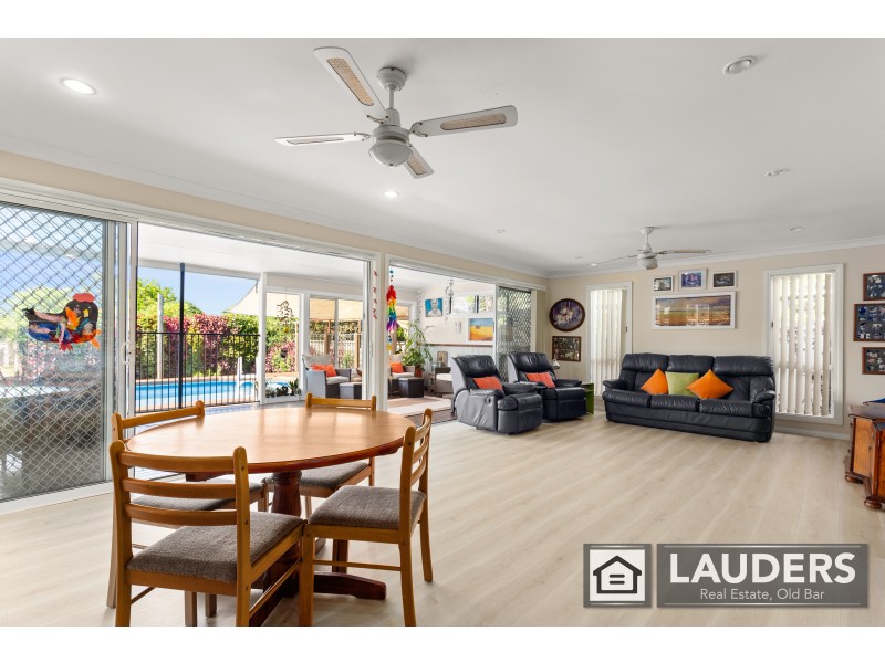 13 Belford Street, Old Bar NSW 2430