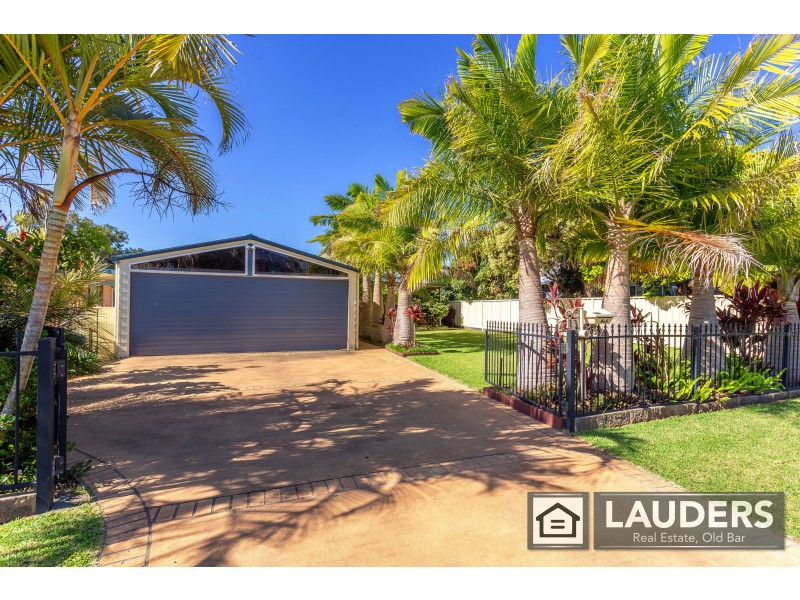 13 Belford Street, Old Bar NSW 2430
