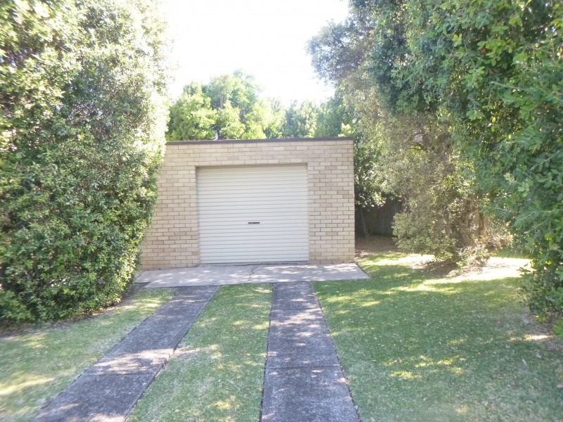 6 Kolang Street, Old Bar NSW 2430