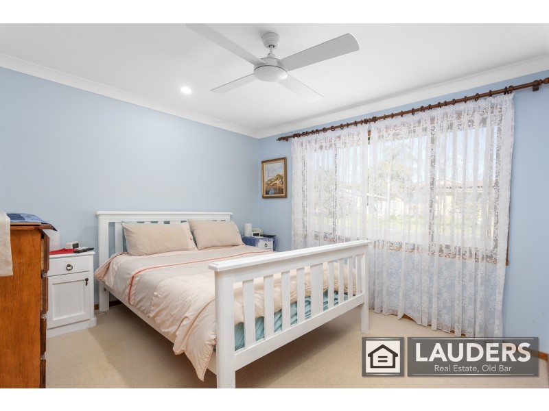 43 Gannet Crescent, Old Bar NSW 2430