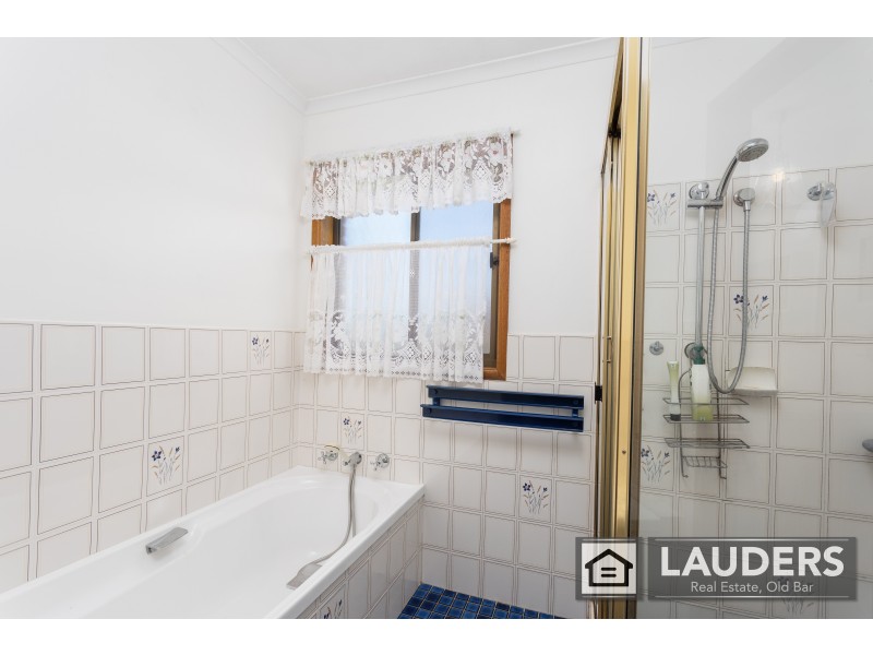 43 Gannet Crescent, Old Bar NSW 2430