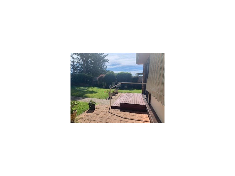 11 Richardson Street, Old Bar NSW 2430