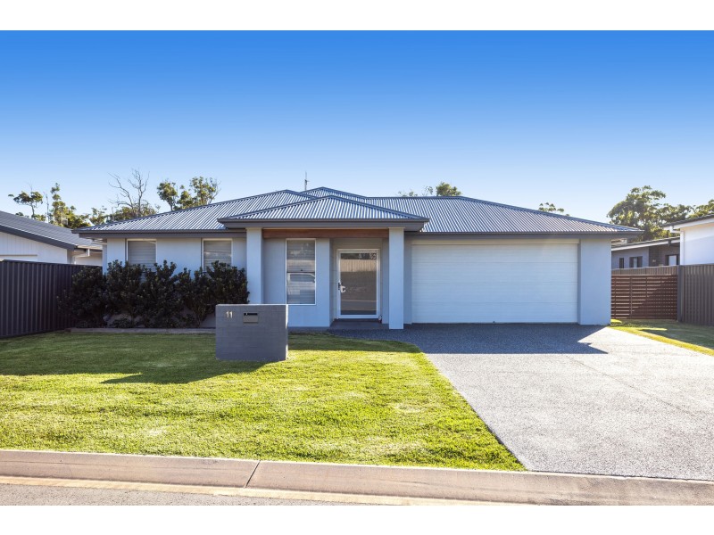 11 Howard Street, Wallabi Point NSW 2430