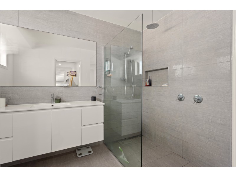 11 Howard Street, Wallabi Point NSW 2430