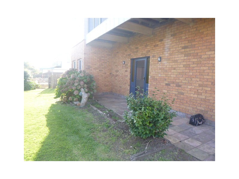 9B Kolang Street, Old Bar NSW 2430