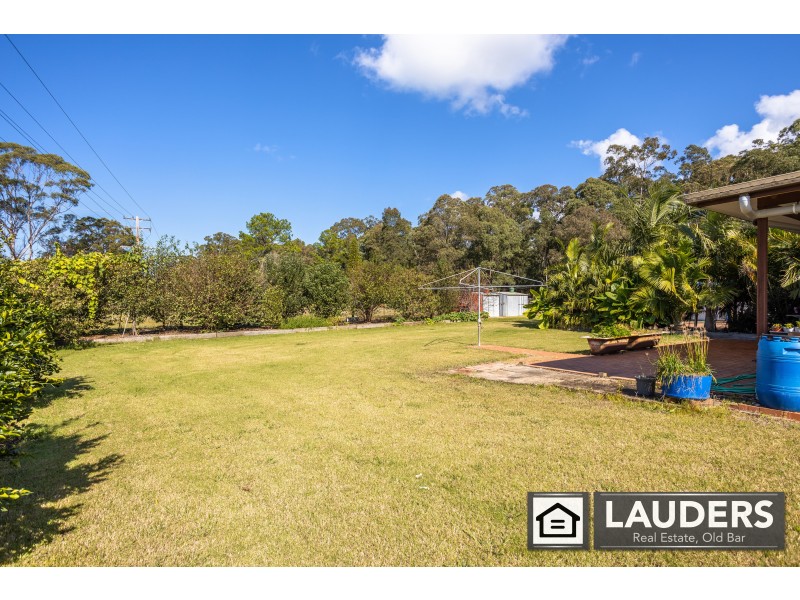 552 Old Bar Road, Old Bar NSW 2430