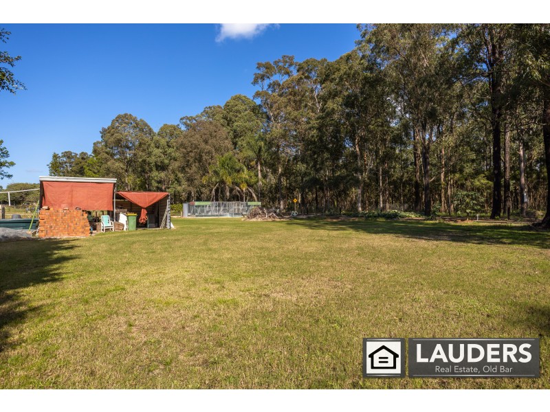 552 Old Bar Road, Old Bar NSW 2430