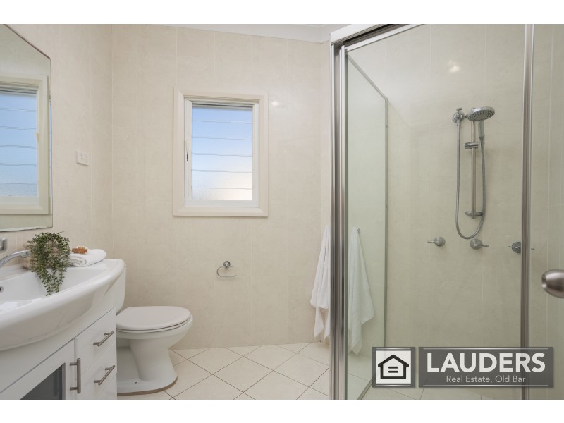 3a/38 Lewis Street, Old Bar NSW 2430