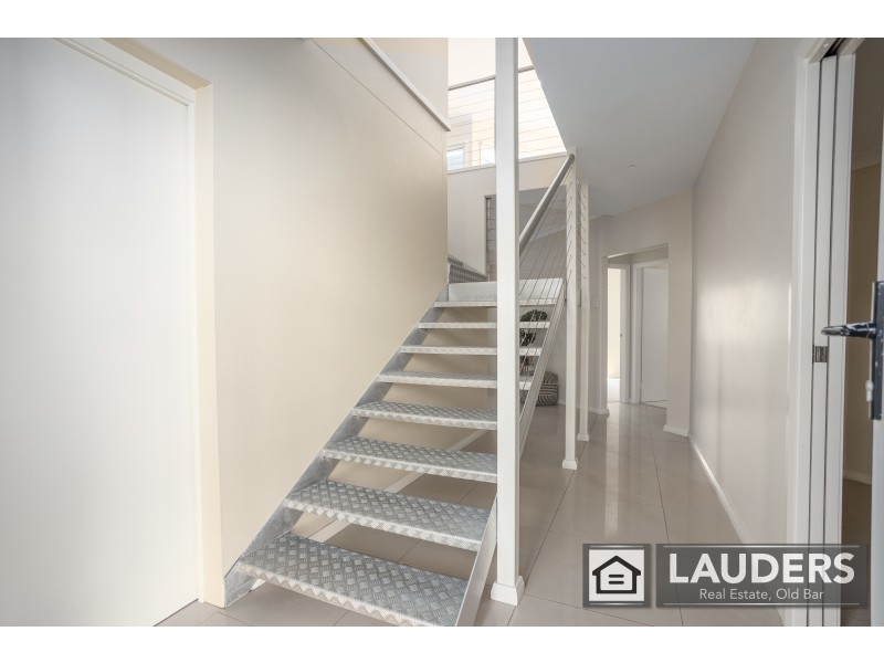 3a/38 Lewis Street, Old Bar NSW 2430