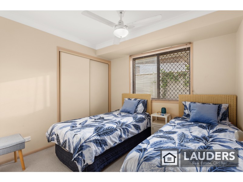 4 Ivy Crescent, Old Bar NSW 2430