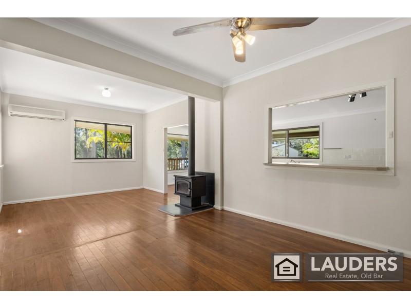 136 Heron Road, Old Bar NSW 2430