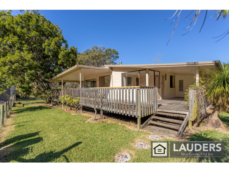 136 Heron Road, Old Bar NSW 2430