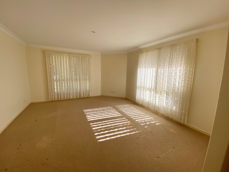 1/10 Mistral Place, Old Bar NSW 2430