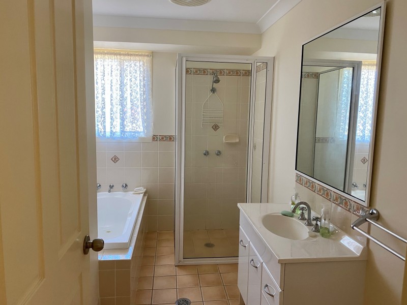 1/10 Mistral Place, Old Bar NSW 2430