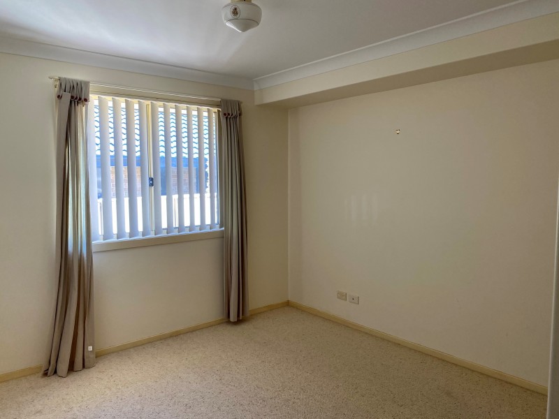 1/10 Mistral Place, Old Bar NSW 2430