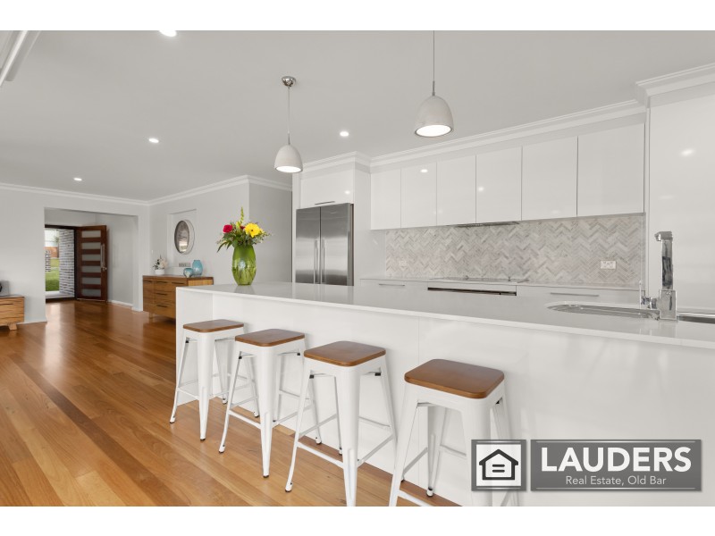 3 Kadungle Close, Wallabi Point NSW 2430