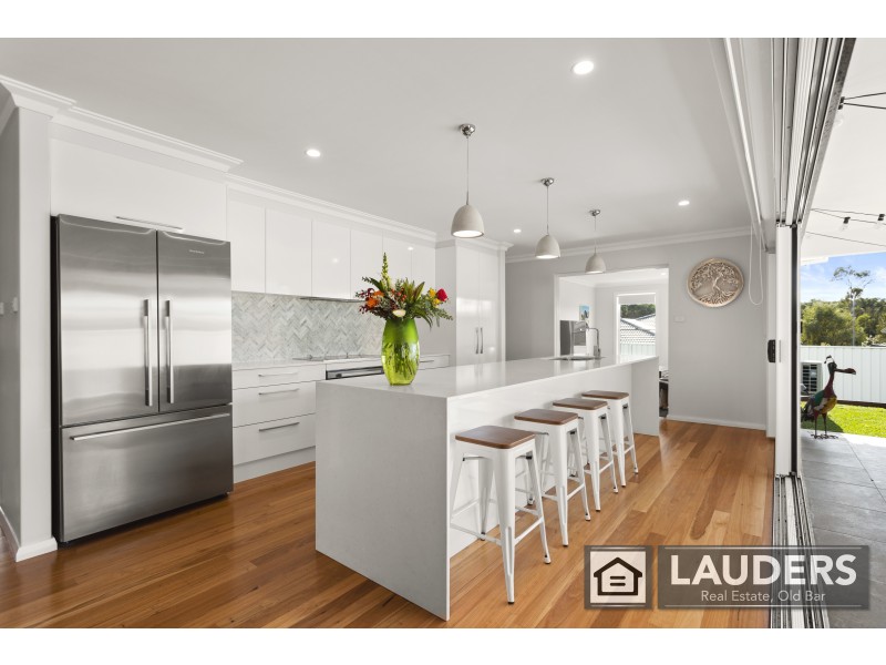 3 Kadungle Close, Wallabi Point NSW 2430