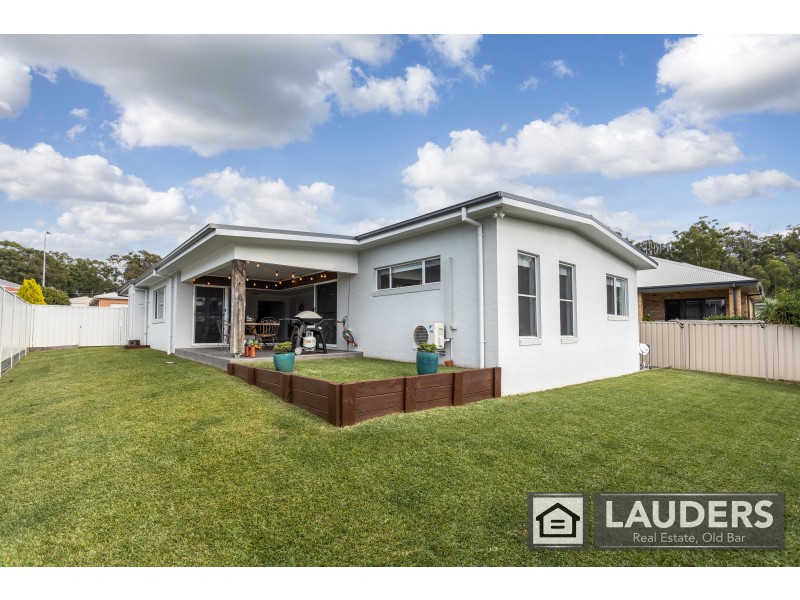 3 Kadungle Close, Wallabi Point NSW 2430