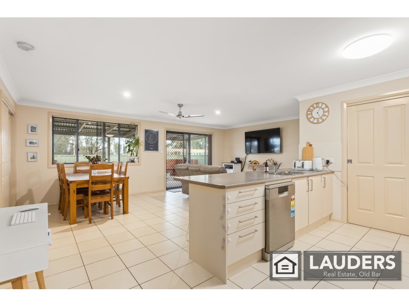 2A Eagle Close, Old Bar NSW 2430
