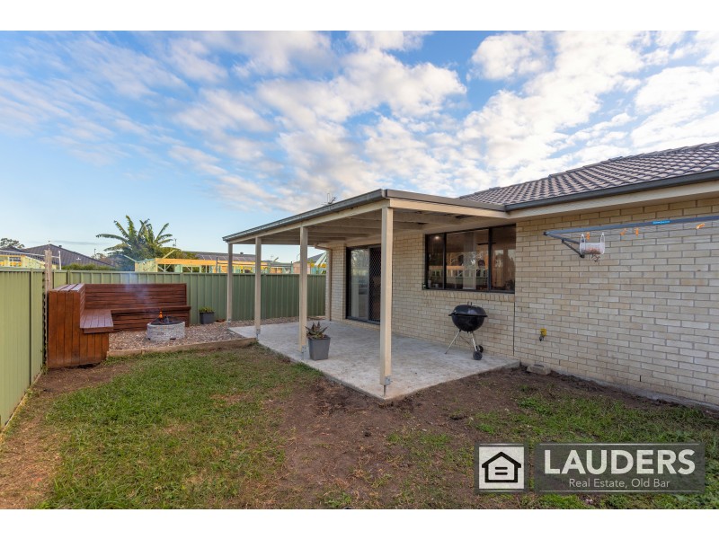 2A Eagle Close, Old Bar NSW 2430