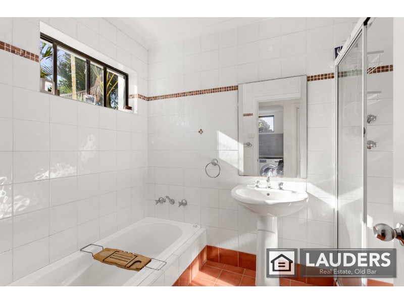 7 Pacific Parade, Old Bar NSW 2430