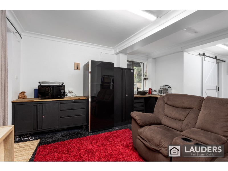 7 Pacific Parade, Old Bar NSW 2430