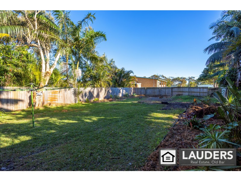 7 Pacific Parade, Old Bar NSW 2430