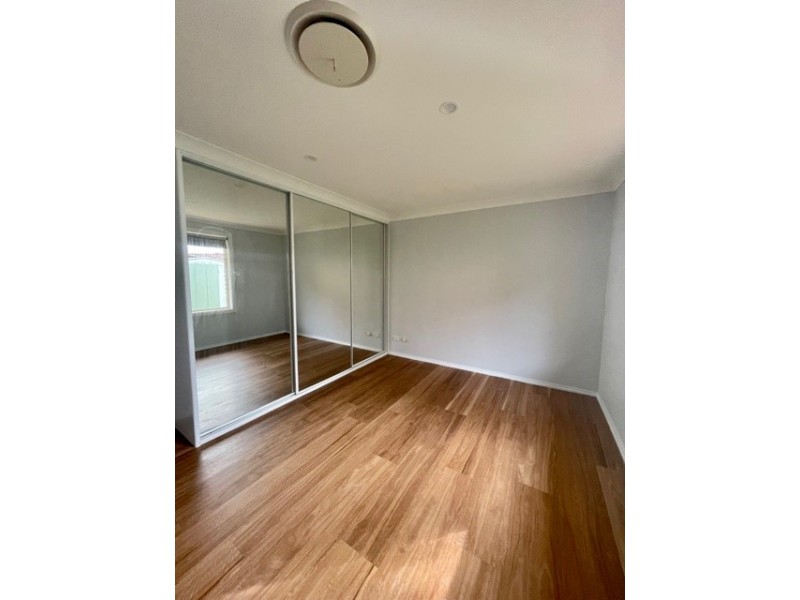 4 Osprey Avenue, Old Bar NSW 2430