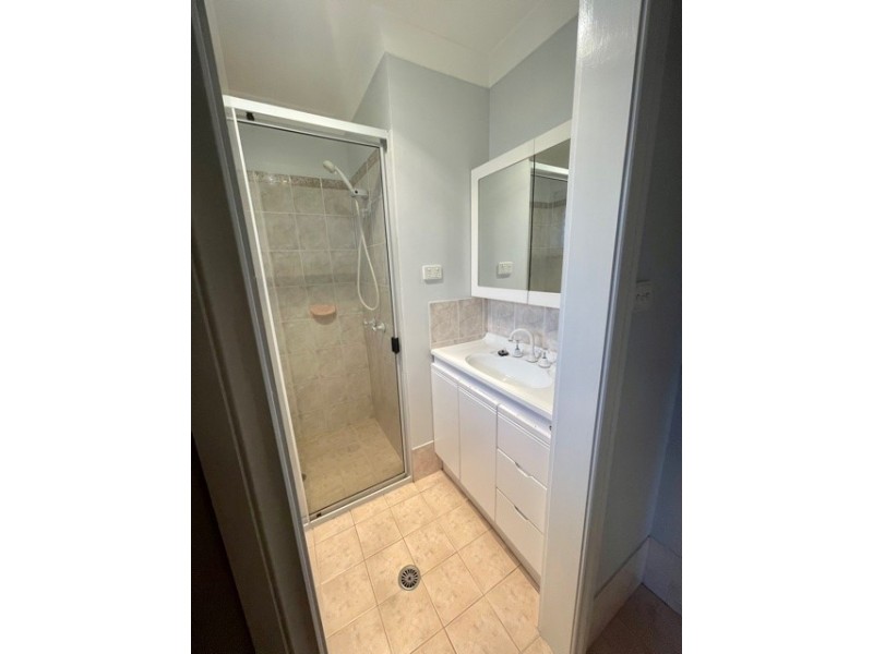 4 Osprey Avenue, Old Bar NSW 2430