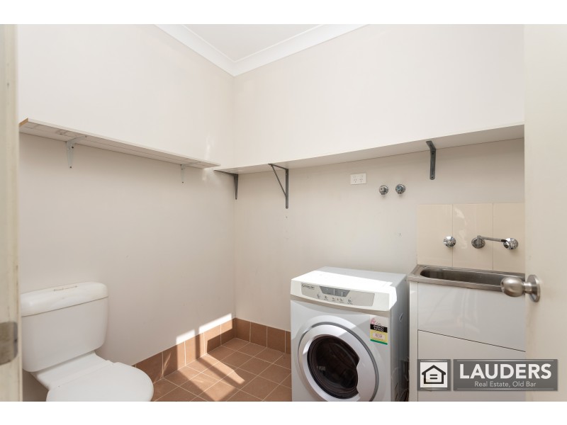 75 Old Bar Road, Old Bar NSW 2430