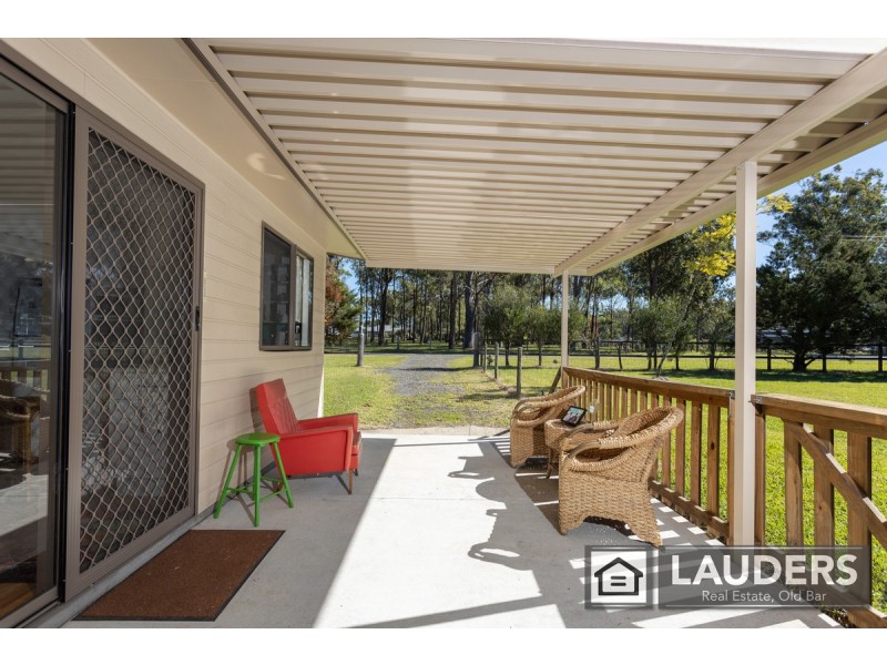 Granny Flat 136 Heron Road, Old Bar NSW 2430