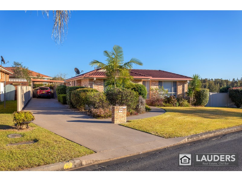 135 Waterman Street, Old Bar NSW 2430