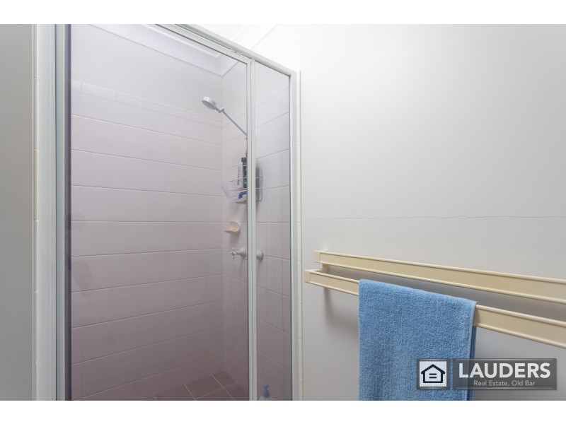 135 Waterman Street, Old Bar NSW 2430