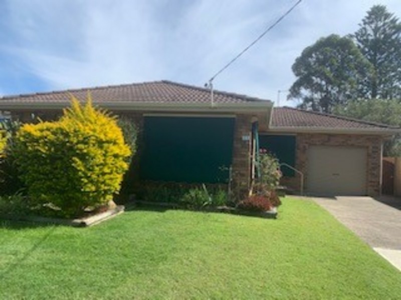 11 Richardson Street, Old Bar NSW 2430