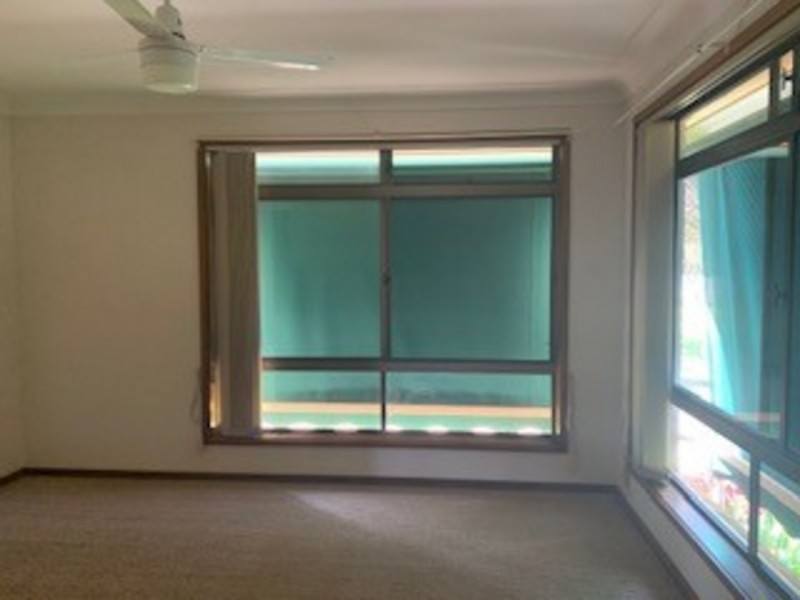 11 Richardson Street, Old Bar NSW 2430