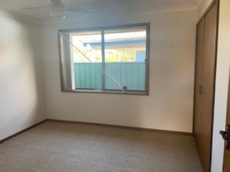 11 Richardson Street, Old Bar NSW 2430