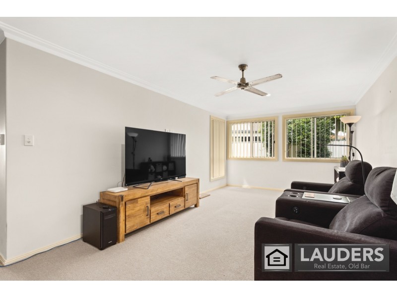 1/34 Mistral Place, Old Bar NSW 2430