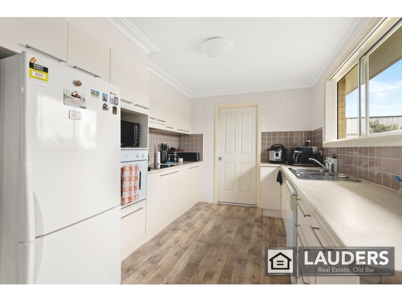 1/34 Mistral Place, Old Bar NSW 2430