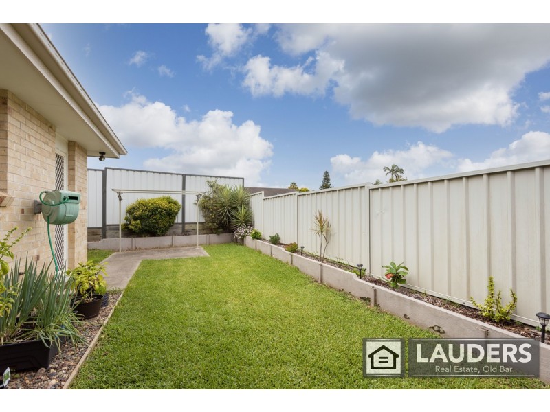 1/34 Mistral Place, Old Bar NSW 2430